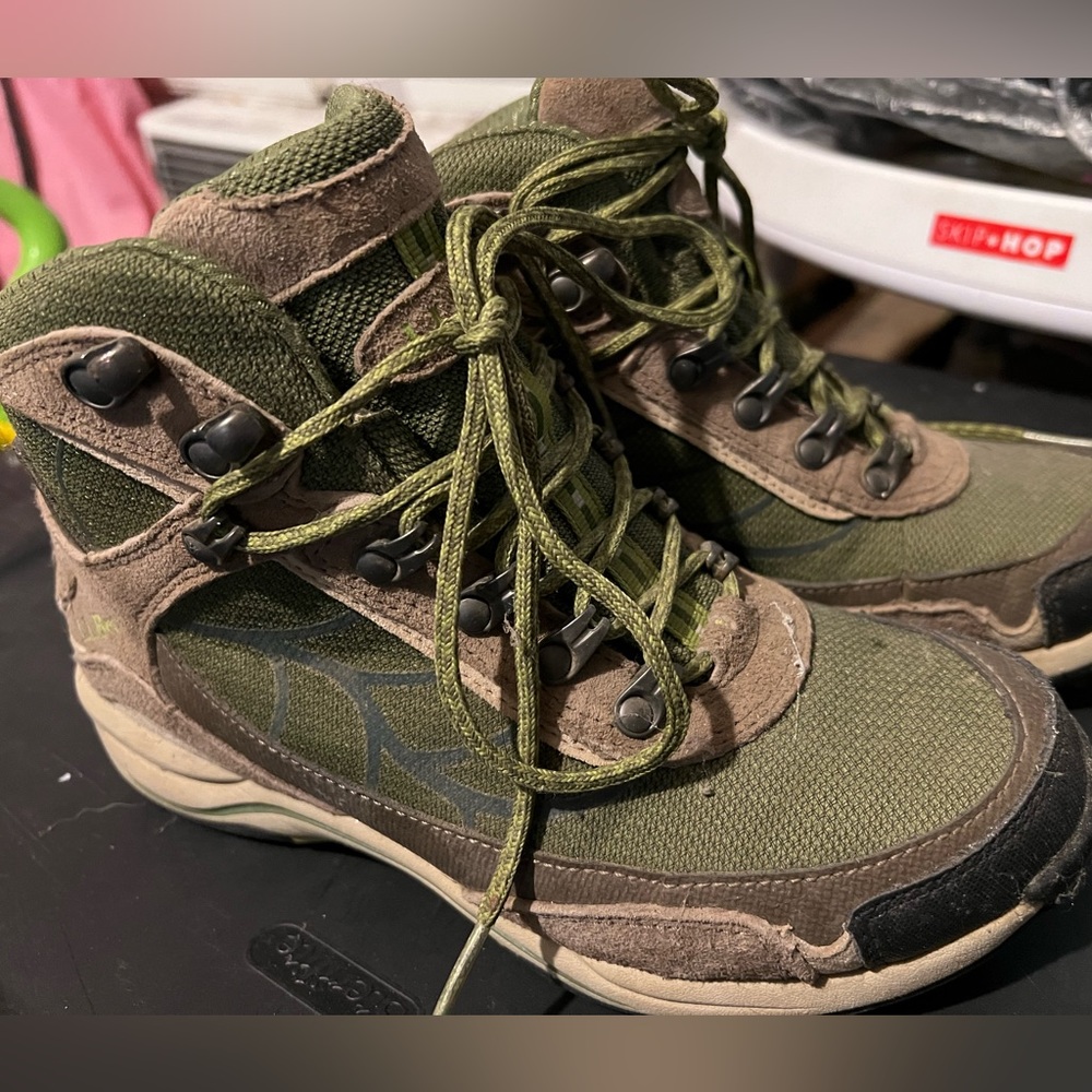 L.L. Bean Womens Hiking Boots size 7